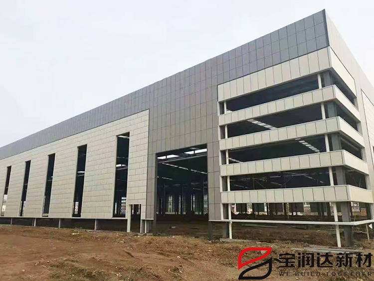 鋼結構廠房為何選擇聚氨酯夾芯板